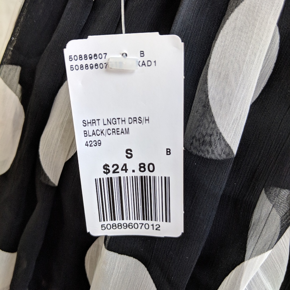Black & White Polka-dot Halter Dress by Twenty One - Picture 6 of 6